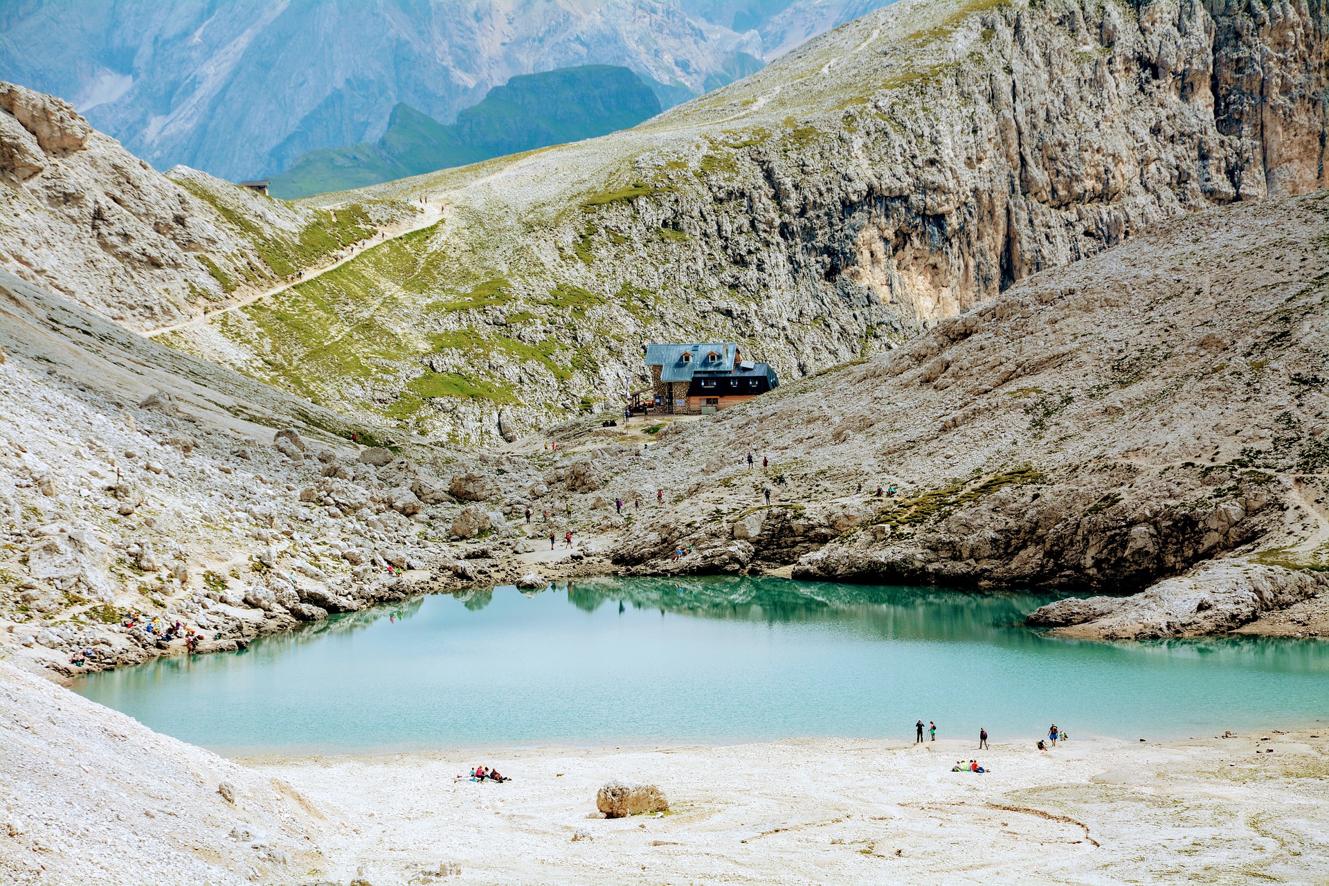 I 10 Rifugi Di Montagna Pi Belli Come Raggiungerli Redelk